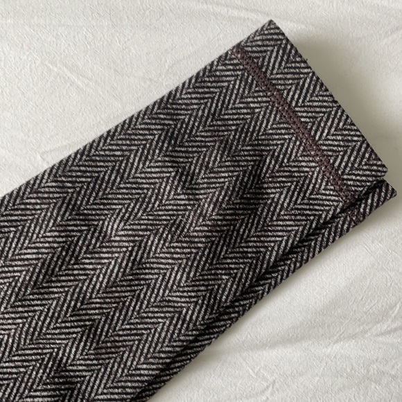 Lululemon Brown Herringbone Leggings - Picture 2 of 5